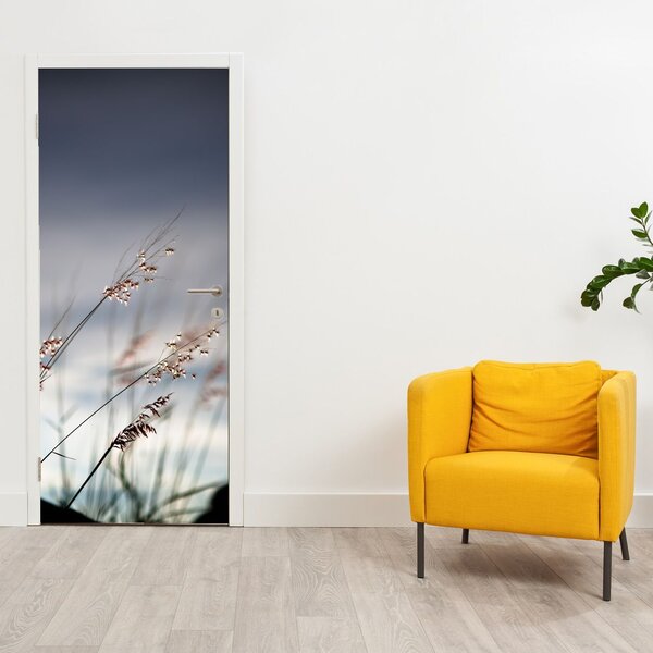 Fototapeta na dveře - Luční kvítí u jezera (95x205cm)