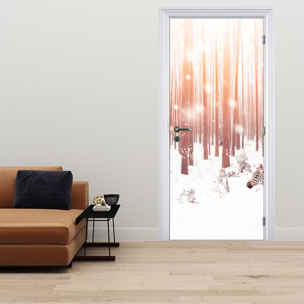 Fototapeta na dveře - Zebra v zasněženém lese (95x205cm)