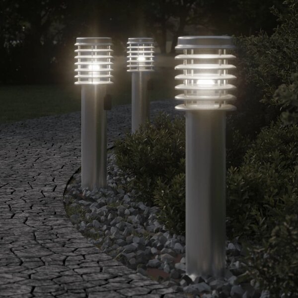 Venkovní stojací lampa se zásuvkou stříbrná 60 cm nerezová ocel