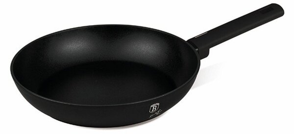 Pánev s titanovým povrchem 24 cm Matte Black Collection
