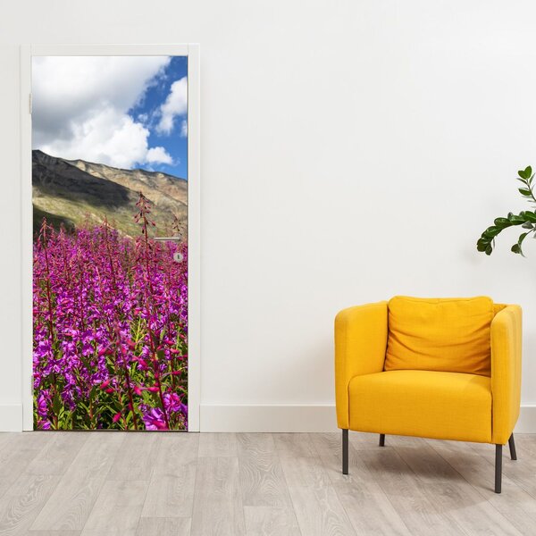 Fototapeta na dveře - Scenérie horské louky (95x205cm)