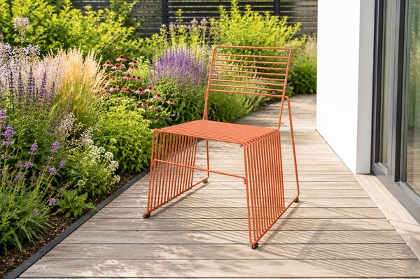 111 Furniture Stohovatelná designová zahradní židle Vera Barva: Červená
