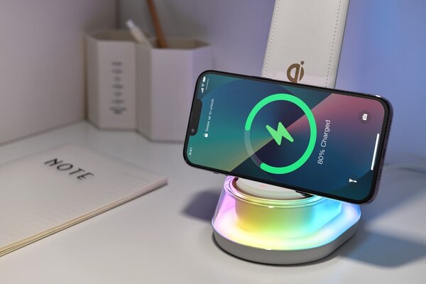 LED stolní lampička Immax CORELLA s Qi nabíjením bílá +zlaté prvky RGB podsvícení