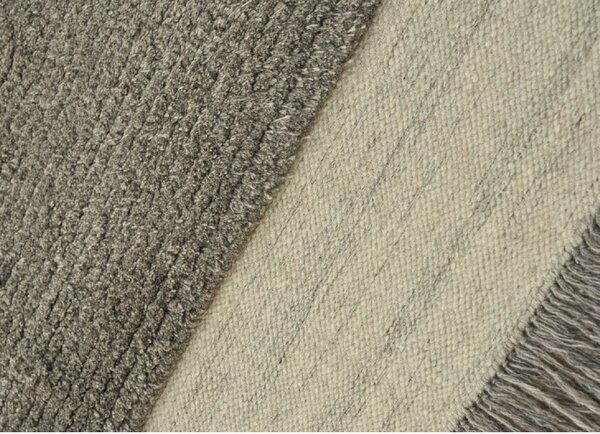Linie Design Vlněný koberec Humble Act Stone, kamenná šedá Rozměr: 140x200 cm