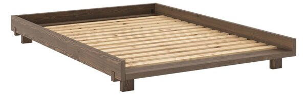 Hnědá dvoulůžková postel z borovicového dřeva s roštem 140x200 cm Social – Karup Design