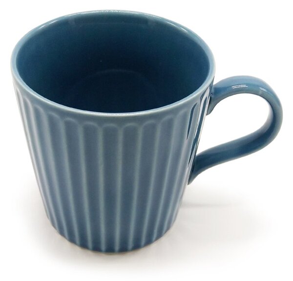 Hrnek Take a break, 380 ml – modrý, žebrovaný povrch a dřevěný podtácek