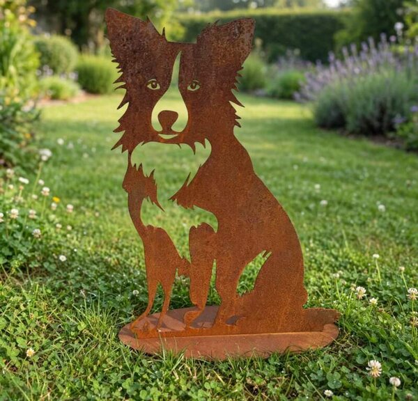 Zahradní kovová dekorace Pes velký na podstavci corten výška 60 cm