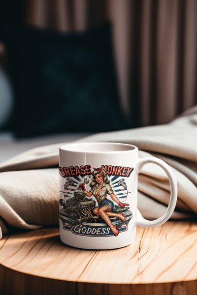 Grease Monkey Goddess | keramický hrnek 330ml