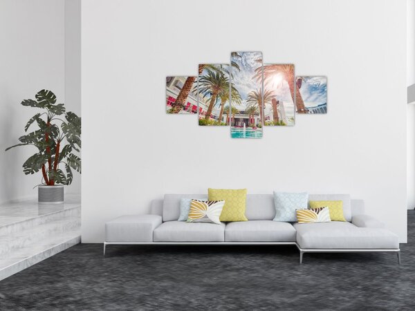 Obraz - palmy s bazénem (125x70 cm)