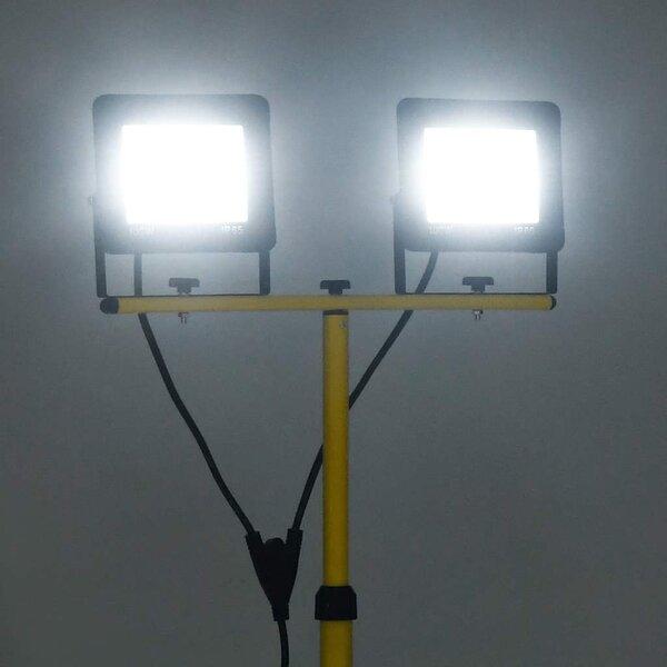 LED reflektor se stojanem 2 x 100 W studené bílé světlo