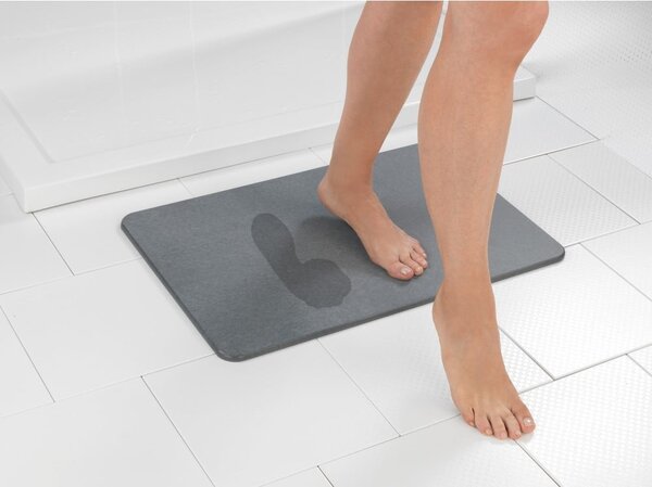 Šedá koupelnová předložka z křemeliny 39x60 cm Simi – Wenko
