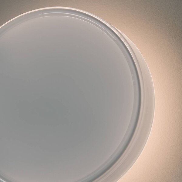 MARSET LED nástěnné světlo Caramel, opálová, Ø 38 cm, TRIAC, sklo, stmívatelný, Bílá / opál, Obývací pokoj / jídelna, Sklo, Design