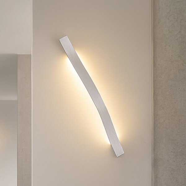 Lindby LED nástěnné světlo Alvon, stříbrné, výška 50 cm, kov, Hliník / šedá / zinek, Obývací pokoj / jídelna, kov, Moderní