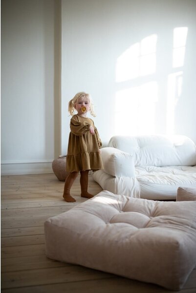 Bílobéžová pohovka 140 cm Hippo - Karup Design