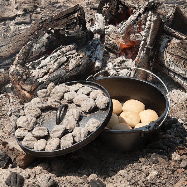 Litinový hrnec Lodge Dutch Oven 9,4 l s poklicí