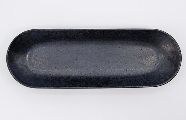House Doctor Černá kameninová servírovací miska Pion 35 x 11,5 cm
