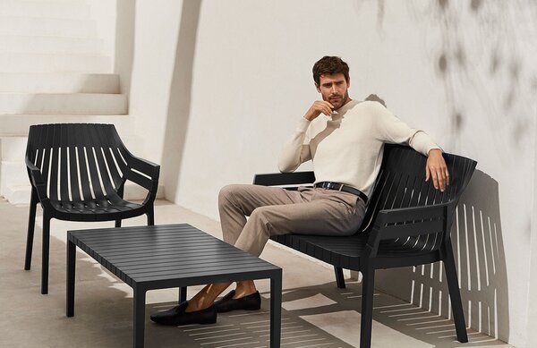 VONDOM Béžová plastová zahradní lavice SPRITZ 119 cm