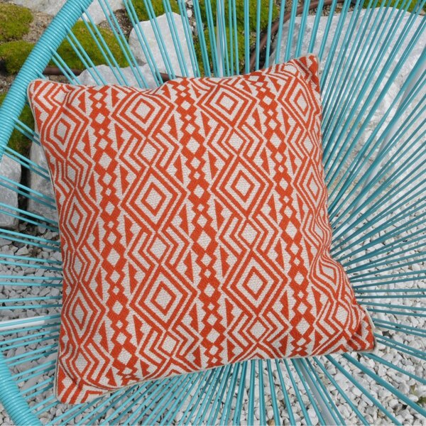 BOHOLOGY Oranžovo-béžový venkovní povlak na polštář Aztec 45 x 45 cm