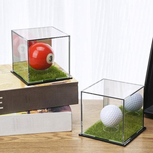 Vitrína na golfové míčky s akrylátovým zrcadlem, ideální pro uchování vzpomínek