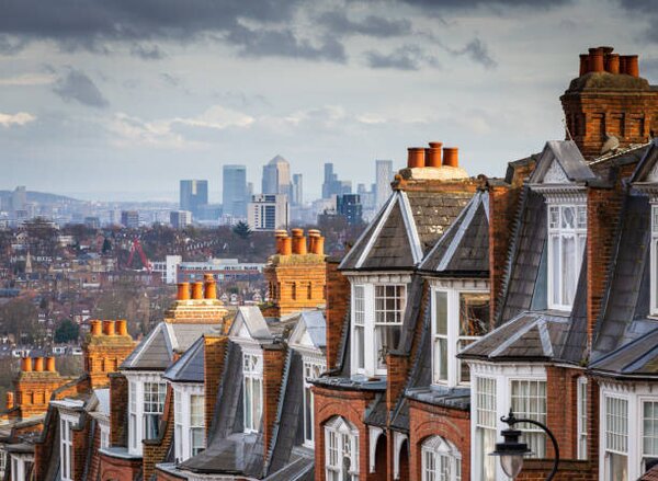 Umělecká fotografie View across city of London from Muswell Hill, coldsnowstorm, (40 x 30 cm)