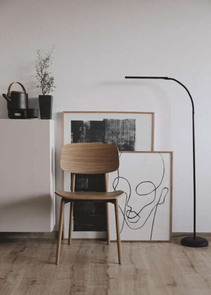 Stojací LED lampa MAULpirro - stmívatelná, černá