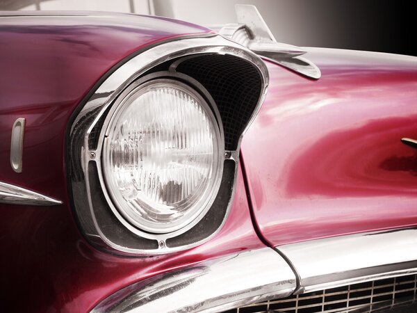 Umělecká fotografie American classic car Bel Air 1957 Headlight, Beate Gube, (40 x 30 cm)