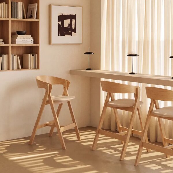 Kave Home Dřevěná barová židle Godia 65 cm