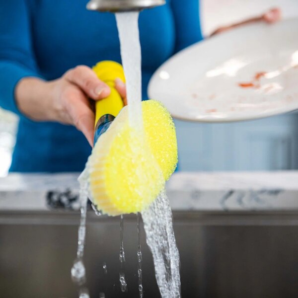 SRUB DADDY Houbička na nádobí s rukojetí a dávkovačem jaru SCRUB DISH DADDY