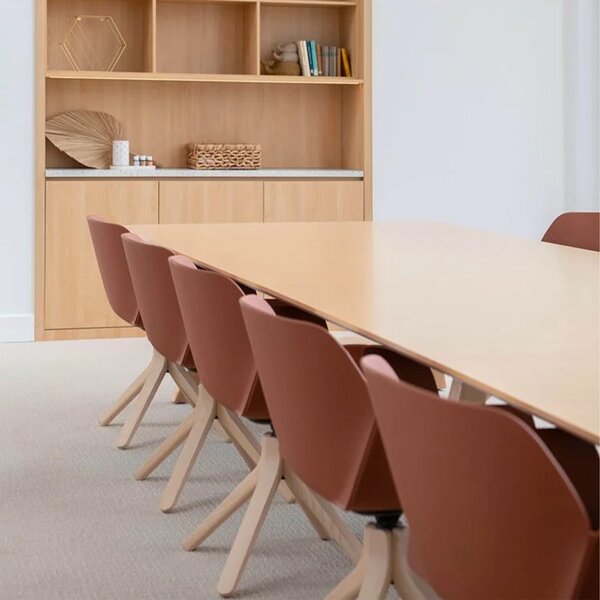 Andreu World designové židle Nuez Armchair 4 Star
