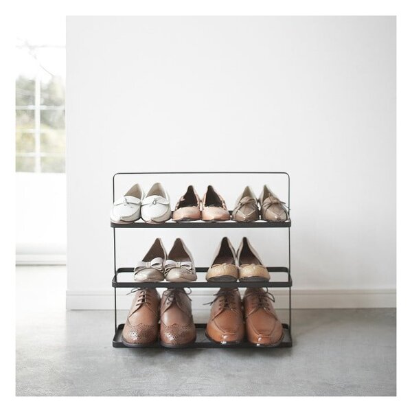 Černý kovový stojan na boty Tower Shoe Rack – YAMAZAKI