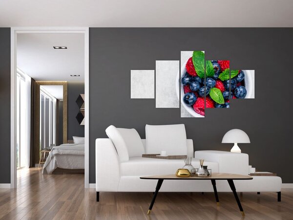 Obraz - miska s lesním ovocem (125x70 cm)