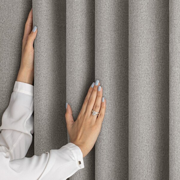 Taupe zatemňovací závěs 140x250 cm Corita – Restilo
