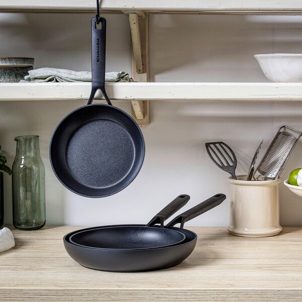 SADA PÁNVÍ vrstva z keramiky 3dílné 20//24//28 cm KitchenAid - Online Only vaření, Online Only