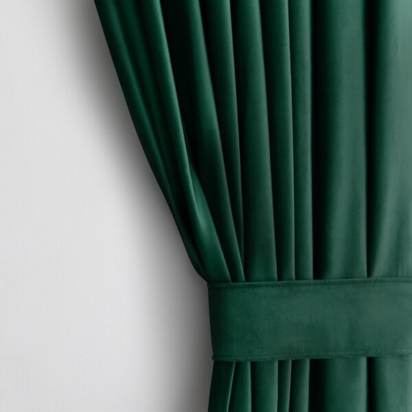 Závěs AmeliaHome Velvet 140x245 cm tmavě zelený
