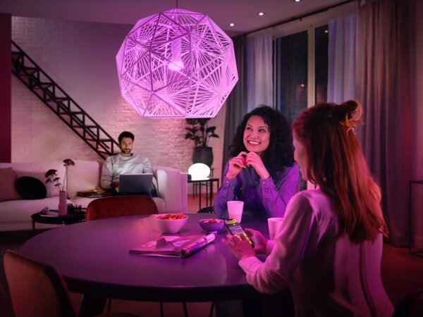 Základní sada Philips Hue WHITE AND COLOR AMBIANCE 2xE27/9W/230V 2200-6500K