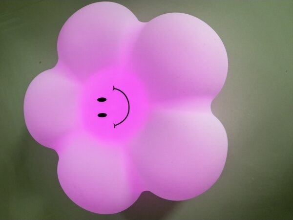 LED RGB Dotyková dětská stolní lampa LED/3xAAA