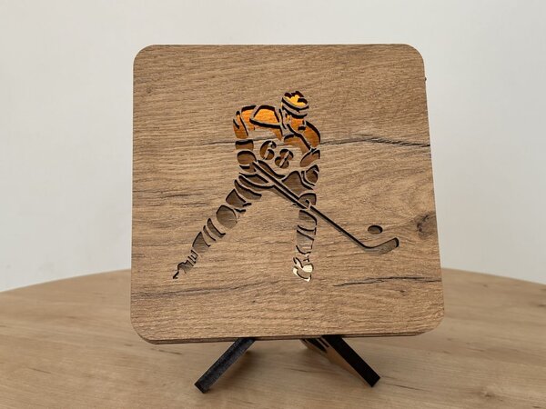 "Hokejista" lampa 19x19cm provedení povrchu: dub