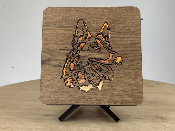 "Německý ovčák" lampa 19x19cm provedení povrchu: dub