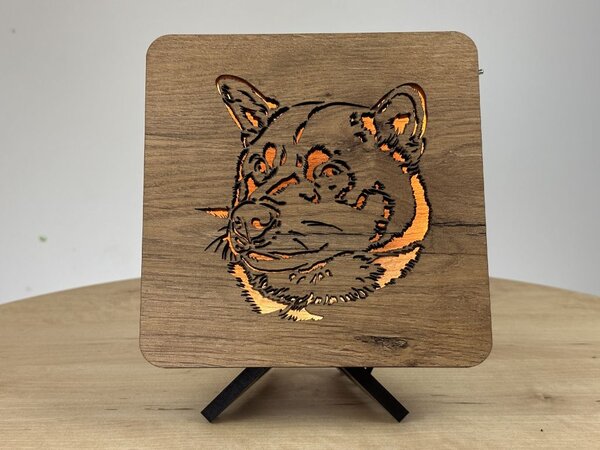 "Akita Inu" lampa 19x19cm provedení povrchu: dub