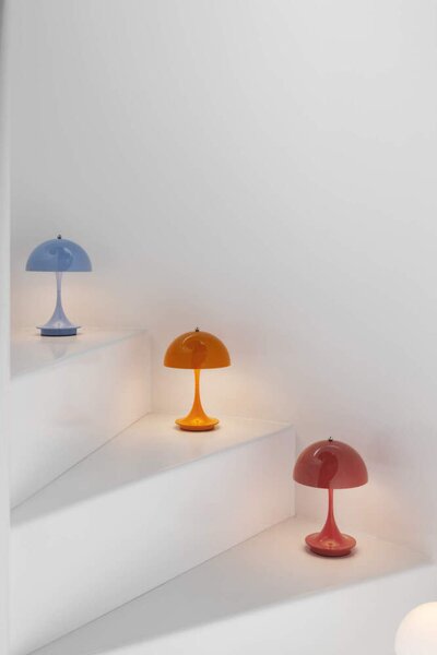 Louis Poulsen Přenosná lampa Panthella 160 V3, opaque orange 5744171504