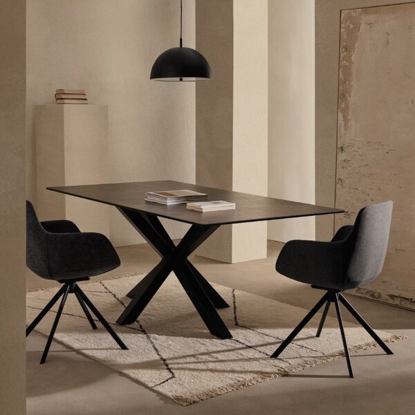 Černé kovové závěsné světlo Kave Home Catlar 40 cm