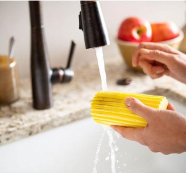 SRUB DADDY Houba na prach, čistící houbička SCRUB DADDY DUSTER, žlutá