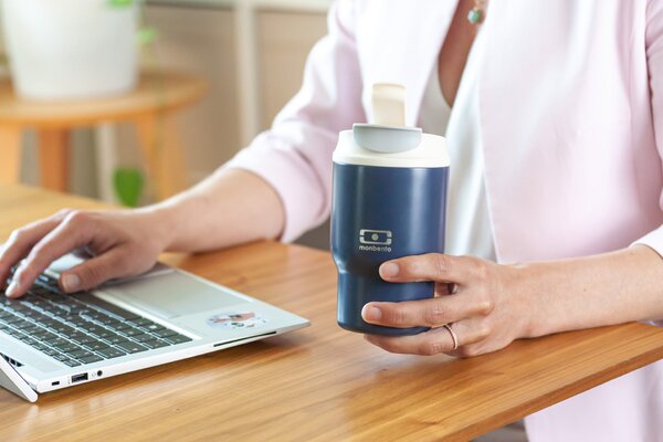 Termohrnek s víčkem a brčkem Travel Infinity Blue 350 ml