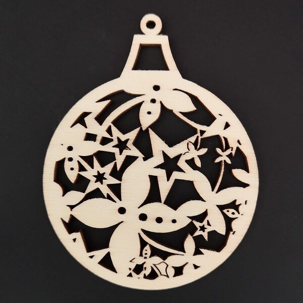 AMADEA Dřevěná ozdoba koule s ornamentem 8 cm