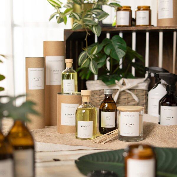 The Olphactory SANTAL •cosy• Vonná svíčka, 200 g