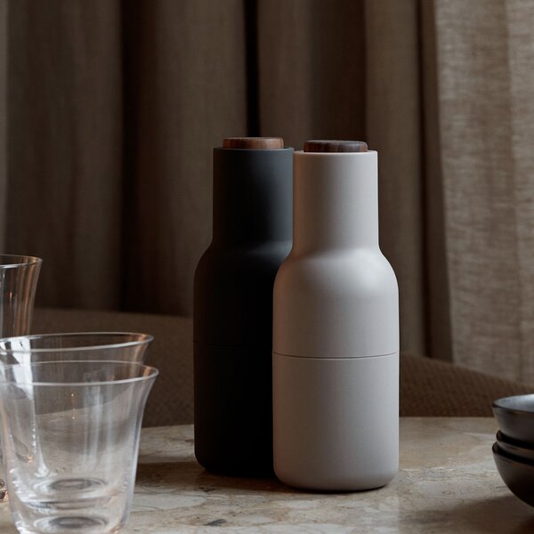 Mlýnek na sůl a pepř Bottle Ash/Carbon Walnut – set 2 ks