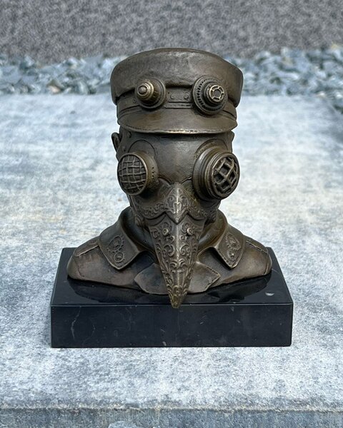 Bronzová socha soška - Morový doktor Steampunk
