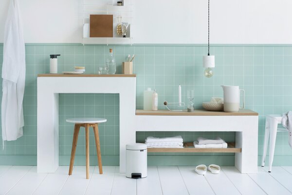 KOŠ S NÁŠLAPNÝM PEDÁLEM 3 l Brabantia - Koše do kuchyně