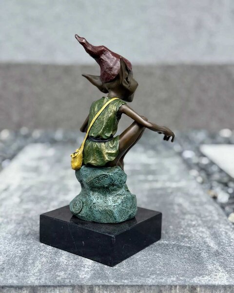 Bronzová socha - Skřítek pohádková figurka