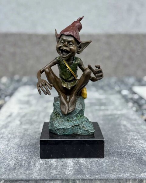 Bronzová socha - Skřítek pohádková figurka